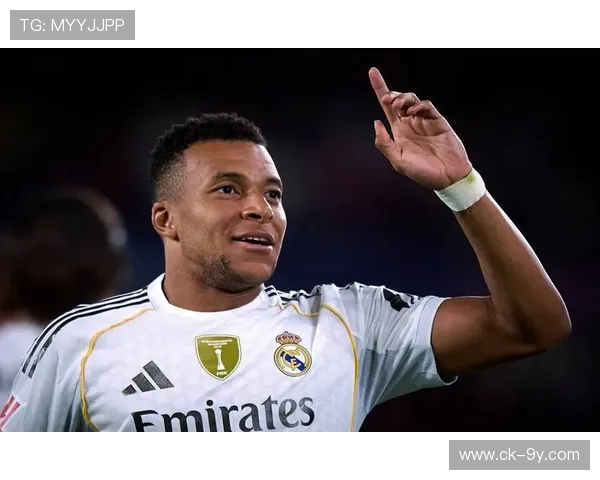 围绕足球游戏中皇马经典阵型的深度战术解析指南全方位策略研判术